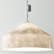 CYRCUS NEBULA Contemporary pendant light made of synthetic resin Marmoreffekt bei Beleuchtung.