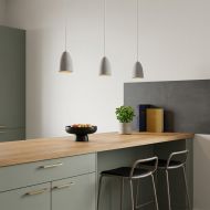 PHOEBE Beton Pendelleuchte Glockenform Kleine H�ngeleuchte �ber K�chentheke.