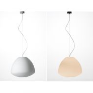 PERSEO Bauchige Opalglas Leuchte Mittlere Gre der Pendelleuchte mit 28 cm Durchmesser.