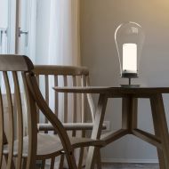 METAFISICA Knstlerische Tischleuchte Die blendfreie Tischleuchte zur dekorativen Beleuchtung.