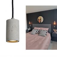 KNALLA SIMPLE Cylindrical concrete lamp pendant Betonfarbe Natur in Kombination mit einem dicken, schwarzem Baumwollkabel.