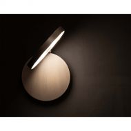 OLIMPIA Innovative LED wall light Edele Metall-Oberfl�che: Wandleuchte in Bronze.
