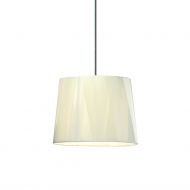 DRESS S Pendelleuchte mit Satin-Schirm Spanische Design Pendelleuchte mit Lampenschirm aus Satin.