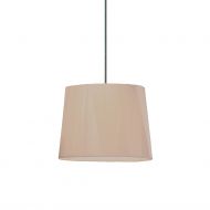 DRESS S Pendelleuchte mit Satin-Schirm Der cremefarbene Lampenschirm wirkt natrlich und warm.