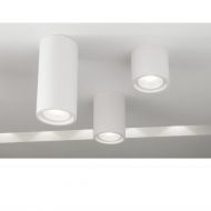 PILASTRO Deckenspot aus keramischen Material Ensemble aus drei Spots.