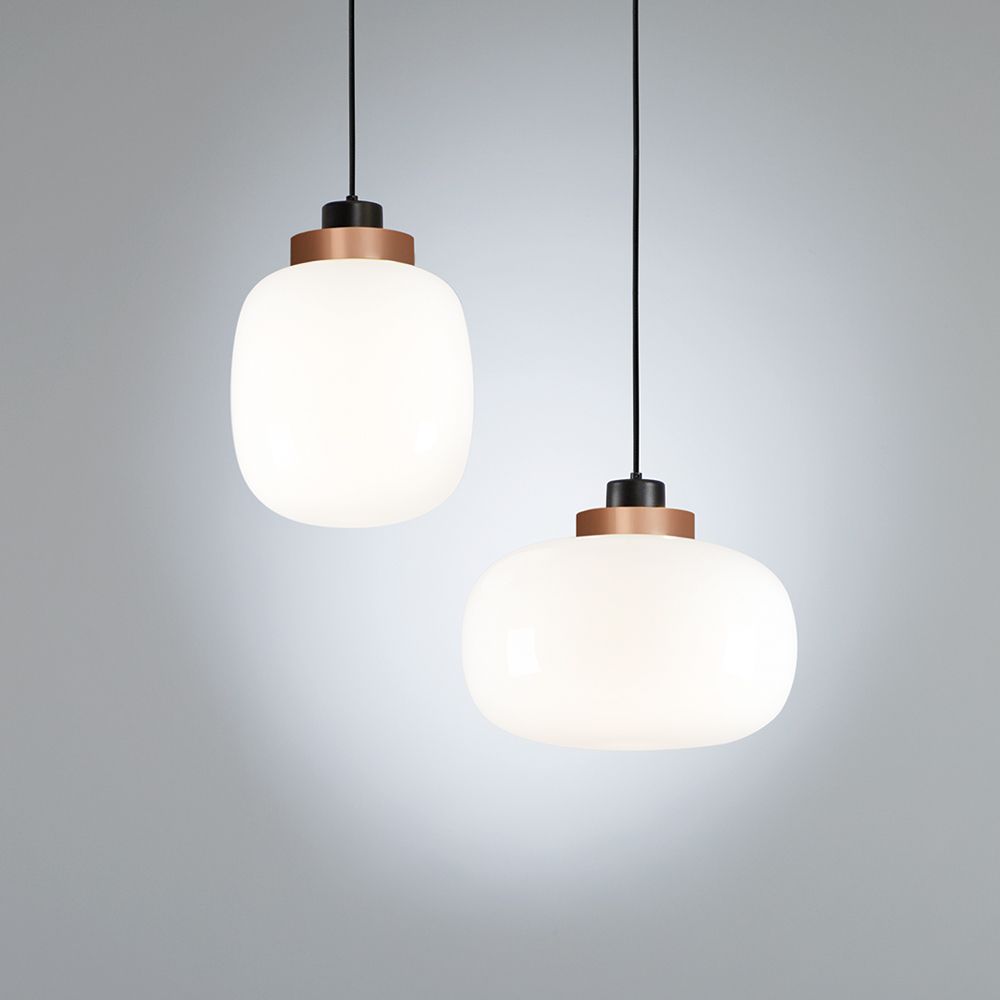 Italienische Opalglas Pendelleuchte mit LED oval