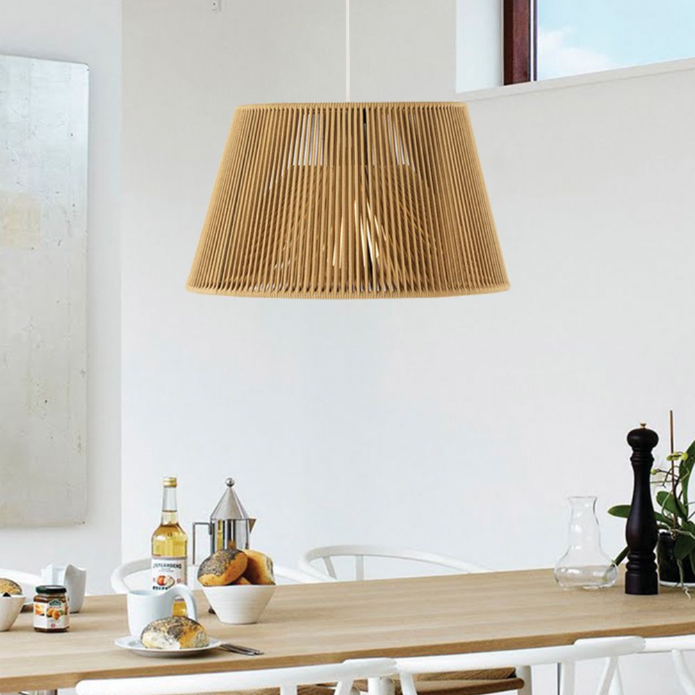 Moderne Hängelampe mit farbiger Kordel zur Esstischbeleuchtung