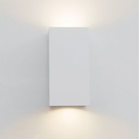 HUG SQ TWO Wandspot aus keramischen Material