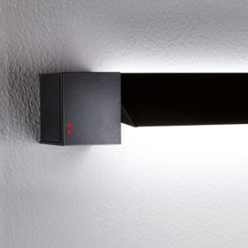 PIVOT Lange LED Wand- oder Deckenleuchte