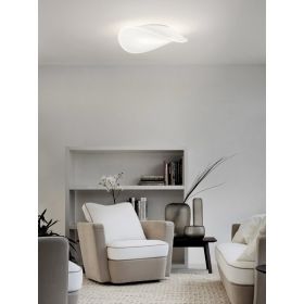 BALANCE Deckenleuchte aus geschwungenem Opalglas Wohnliches, blendfreies Licht der Deckenleuchte.