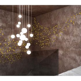 BETA Small globe light with matt opal glass Die Leuchte kunstvoll arrangiert. Lampenglas in drei Gren erhltlich.