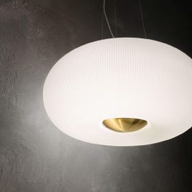 TILA Cozy glass ceiling light Die Hngeleuchte aus der Kollektion.