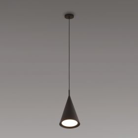 GORDON Italienische Pendelleuchte mit konischem Schirm Italienische Hngelampe – Konischer Schirm.