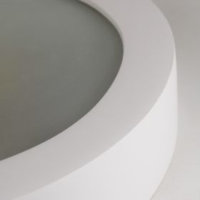 Round, flat ceiling light - special offer Schne seiden-matte Keramik-Haltung mit sandgestrahltem Glas.