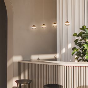 NOEL Dimmbare Design Pendelleuchte Moderne Beleuchtung einer Theke.