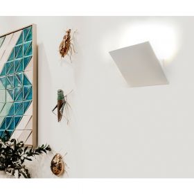 SONJA Angular LED wall light in white Schnes indirektes Licht fr das Wohnzimmer.