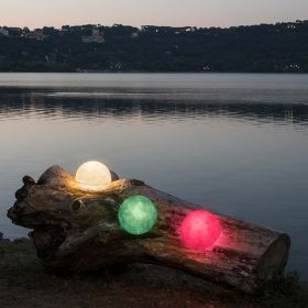 BUTTON OUT Colorful outdoor wall lamp