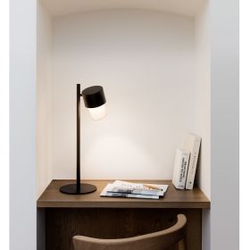 CAIN Design table lamp with textile Stilvolles und harmonisches Design aus Spanien. Tischlampe.