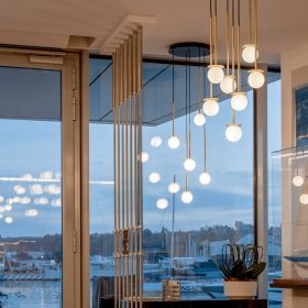 MIORI 7-light spherical glass pendant lamp