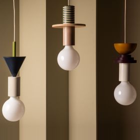 JUNIT Colored wooden pendant lamp in Memphis style