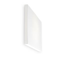 MONOBLOQUE Flat wall light white