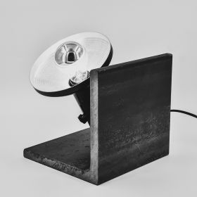 IRON BEAM Design-Tischleuchte