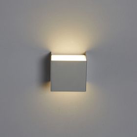 GRADO Quadratische Wandleuchte Lichtaustritt nach oben und unten.