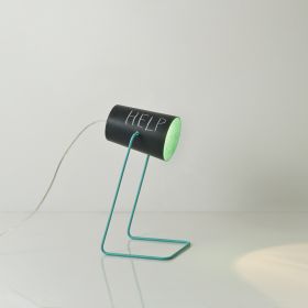 PAINT T LAVANGA design table lamp from Italy Auf dem Lampenschirm kann mit Tafelfarbe geschrieben werden.