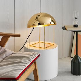 COCO Halbkugel Tischleuchte in zwei Gren, Gold oder Silber Vollstndig aus Messing gearbeitet und vergoldet.