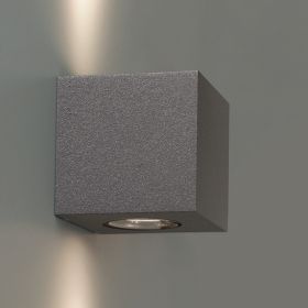 BRIX OUT IP65 Square LED wall light - 2-light Quadratische Aussenleuchte mit der Schutzklasse IP65. Oberflche Silber-Anthrazit.