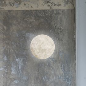 A.MOON Design Wandleuchte kugelform Harmonische Licht-Stimmung durch das marmorartige Material.