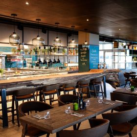LEGR 4-piece cascade smoked glass pendant light with LED Projekt Weineck, Hotel Neptun Warenmnde.