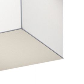 MONOBLOQUE Groe, flache LED Deckenleuchte mit weier Stoffbespannung Gestaltungselement: Sichtbarer Stahlkfig.