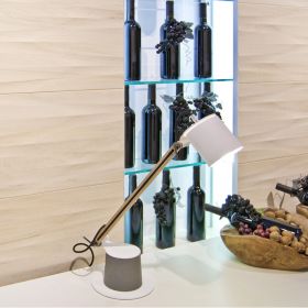 PLUME Flexible desk lamp from Spain Wertige Materialen und gute Verarbeitung aus spanischer Hand.